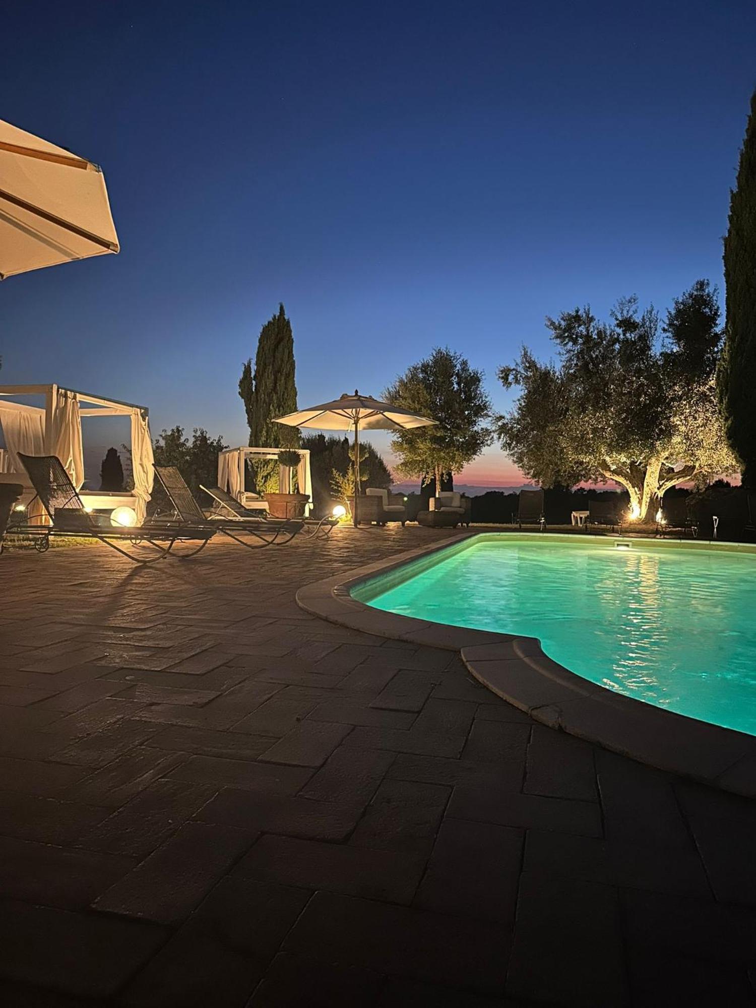 Canino Agriturismo Cerrosughero מראה חיצוני תמונה